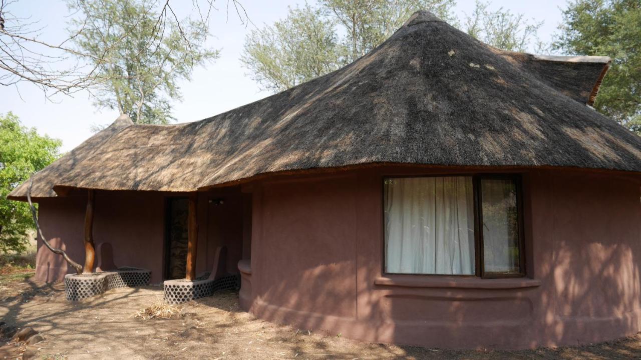 Munga Eco-Lodge Лівінґстон Екстер'єр фото